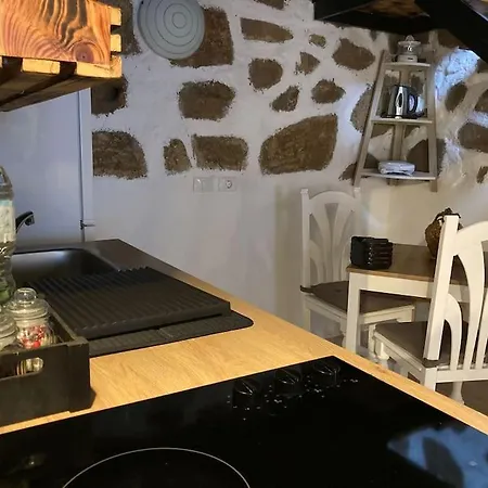 Semesterbostad F Tamaide *